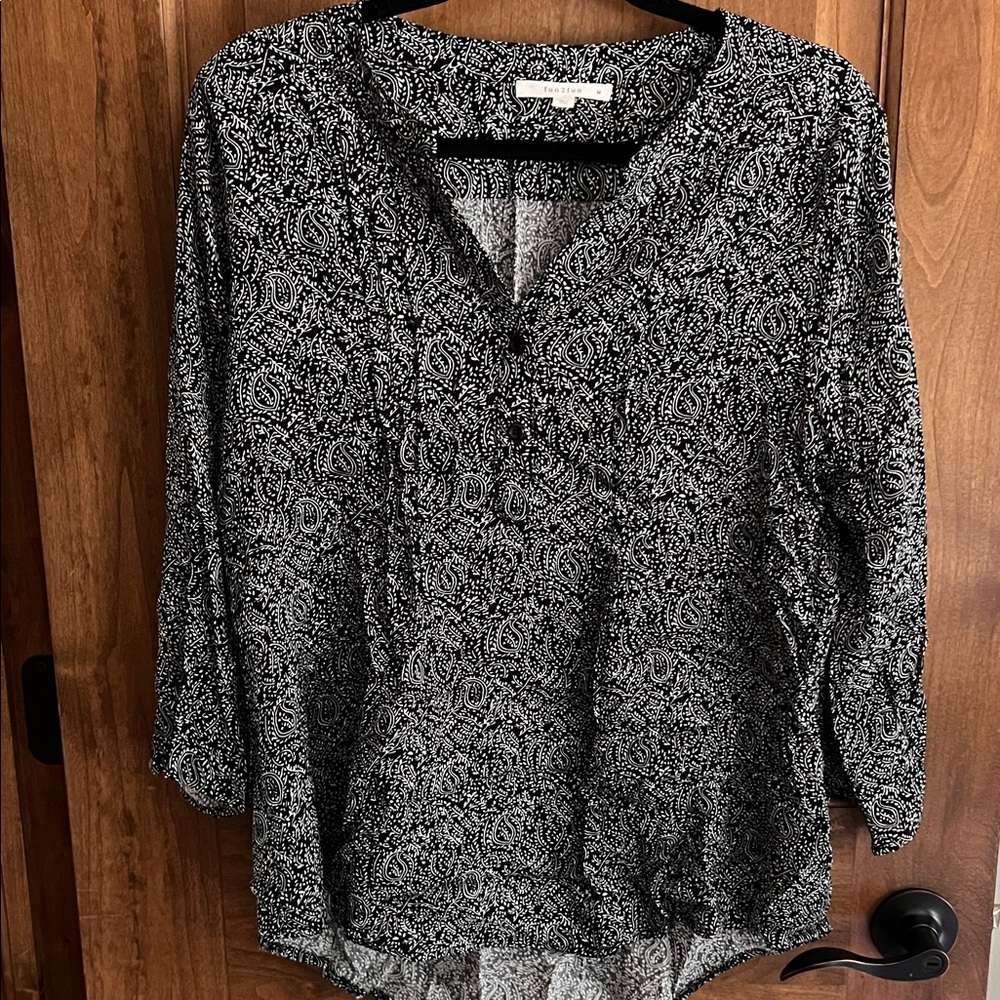 fun 2 fun Black & White Paisley Split-Neck Tunic